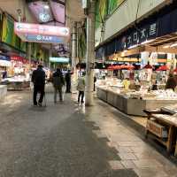 【石川・金沢】市民からも親しまれる「近江町市場」