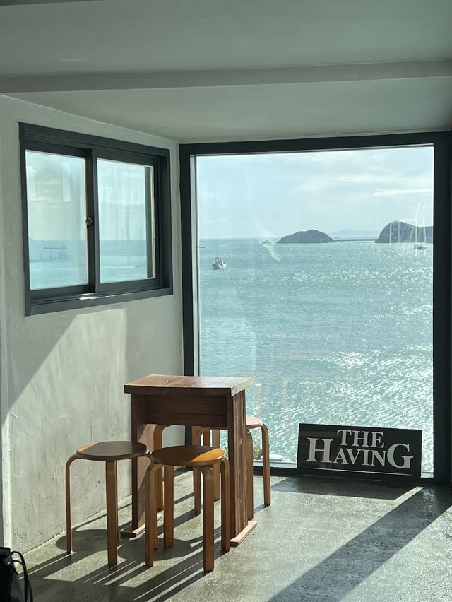 영도 바다와 맛있는 라떼를 즐길 수 있는 카페