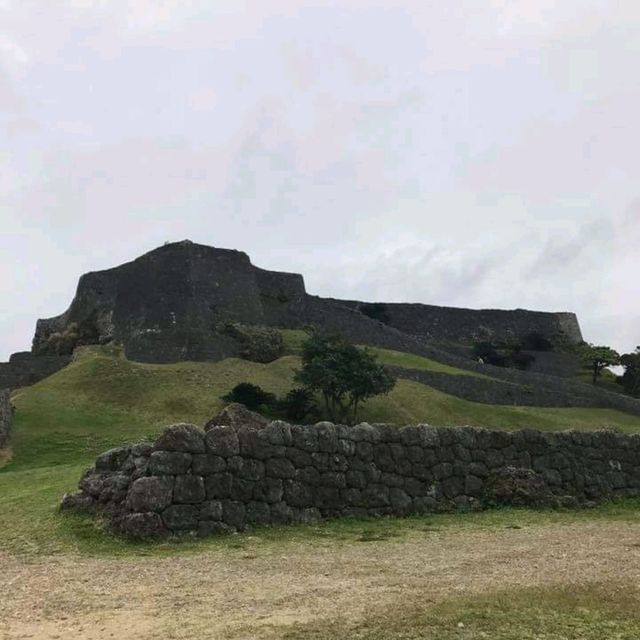 ปราสาทนากางุสึคุ (Nakagusuku Castle)