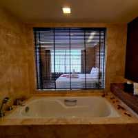 HILTON PETALING JAYA หรูหราท่ามกลางมนต์ขลัง