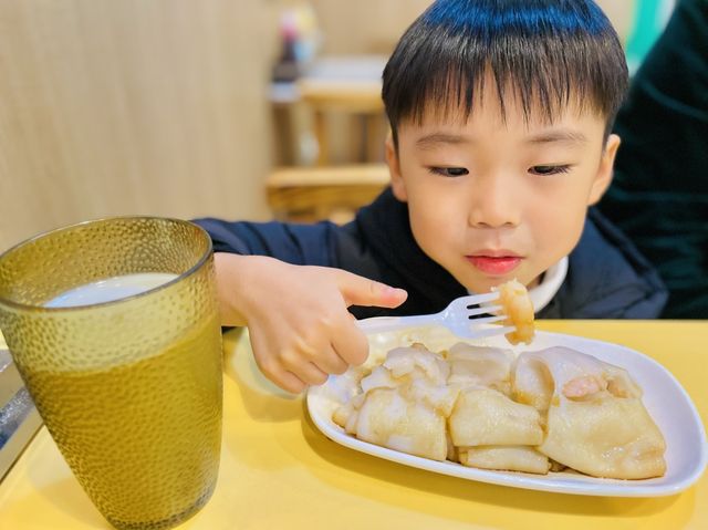 長沙灣港式粥品店，新鮮大份又好味！