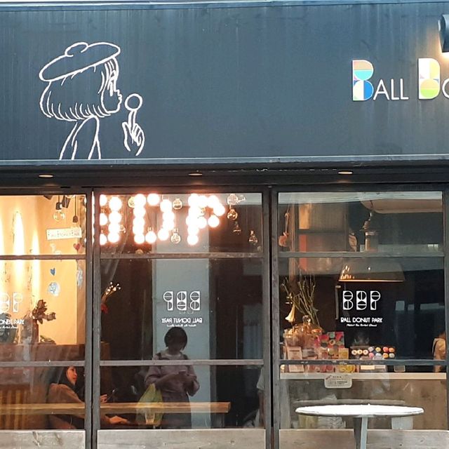 【沖縄】インスタ映え間違いなし！BALL DONUT CAFÉ