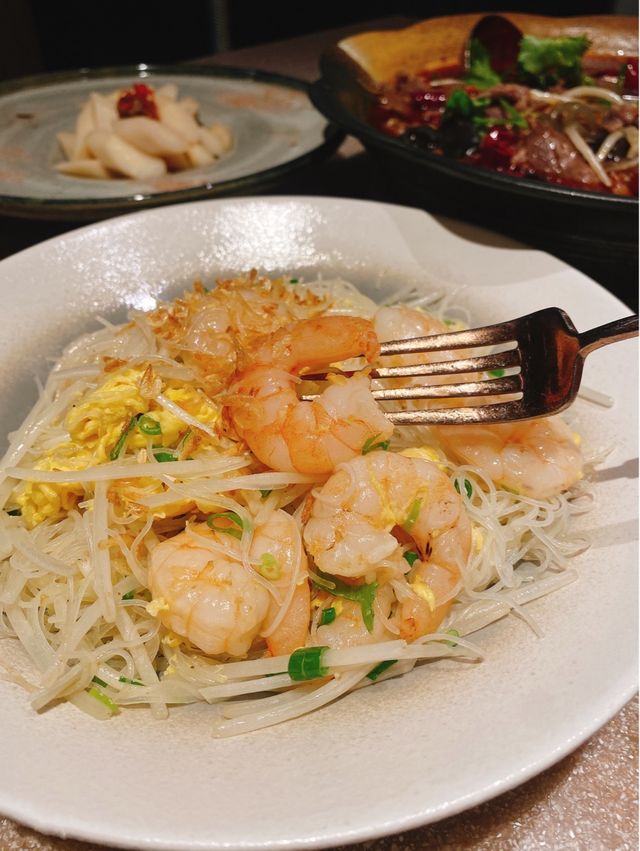 東涌新派粵式中菜館