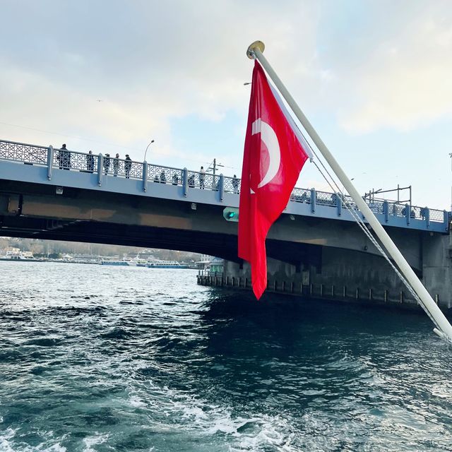 ล่องเรือชมช่องแคบบอสฟอรัส ราคา 60 TL!! 🇹🇷