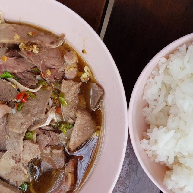 เฮียตี๋น้อย ก๋วยเตี๋ยวเนินมะกอก 🥩🥩🍜🫶🏻💗