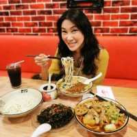 ก๋วยเตี๋ยว​หม่าล่า เติมเส้นได้ไม่อั้น 🍜🍜