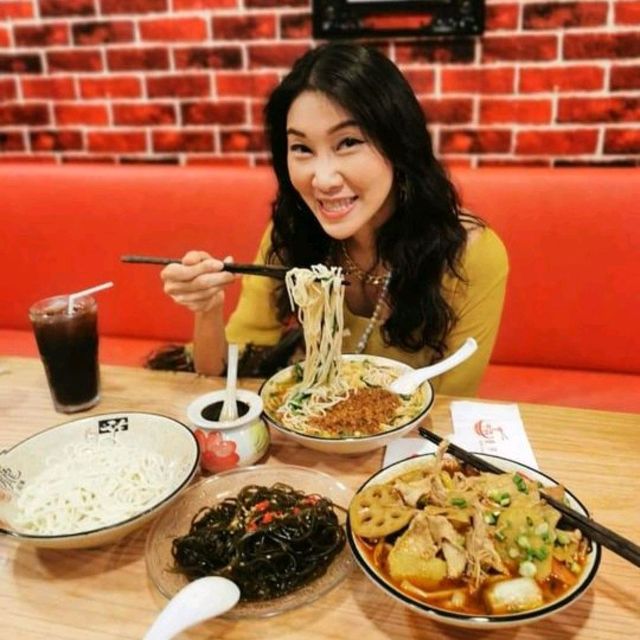 ก๋วยเตี๋ยว​หม่าล่า เติมเส้นได้ไม่อั้น 🍜🍜