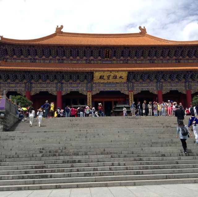 中国 雲南省 大理 "崇聖寺三塔"  雲南の山々に囲まれた神秘的な趣が心を打つ!!