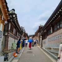 Bukchon Hanok Village and its famous BR🍦