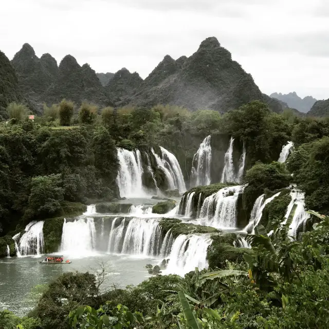 중국에서 가장 아름다운 폭포, 덕천