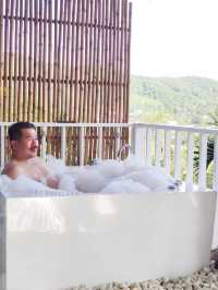 Baan Phuvara Retreat แช่จากุซี่ ชมหมอก 