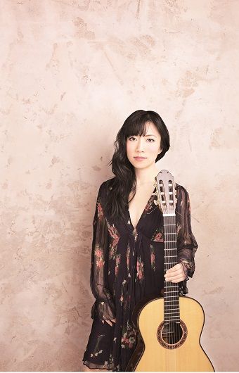 純粹系列 “燭光裏”楊雪霏古典吉他獨奏音樂會｜音樂會 | 廣州大劇院實驗劇場