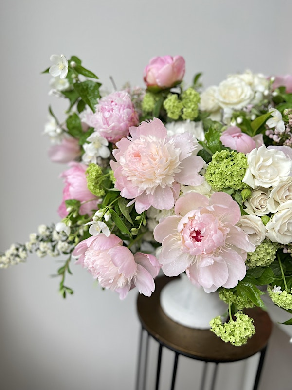 IN STUDIO - Peony Perfect | Helen Olivia Flowers