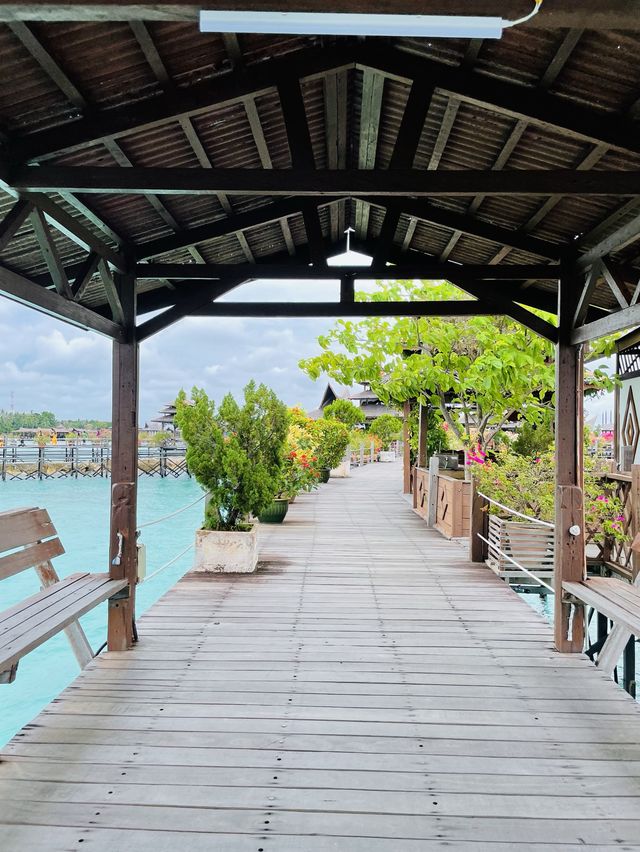 MABUL WATER BUNGALOWS