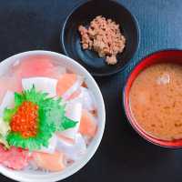 【日本 三重】尾鷲魚市場 Ototo！超新鮮生魚片海鮮蓋飯 🐟