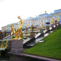 Peterhof Palace

หลังม่านเหล็ก รัสเซีย