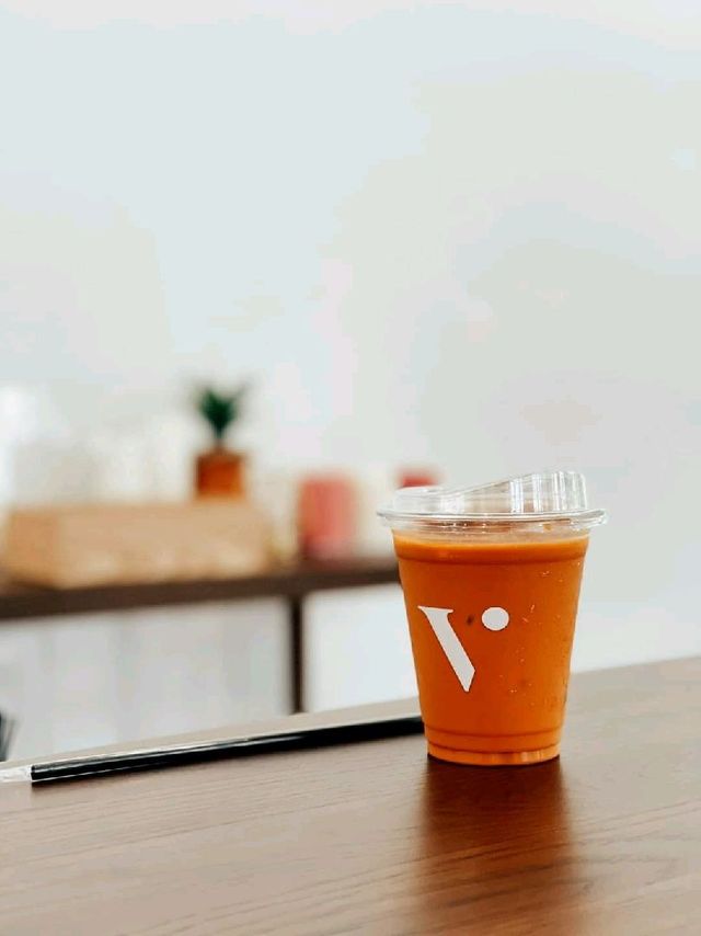  รีวิวร้าน :  Varen BKK ☕️ @MRT : สถานีสามยอด 