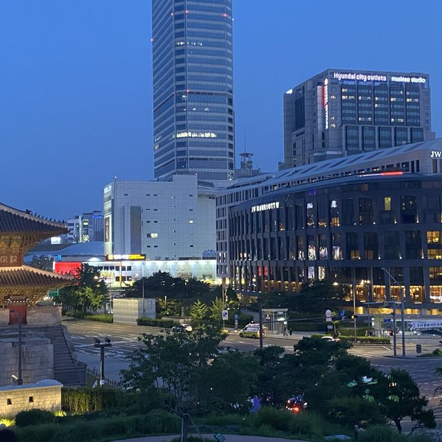 이색적인 K뷰에 넓은 객실! JW 메리어트 동대문 스퀘어 서울
