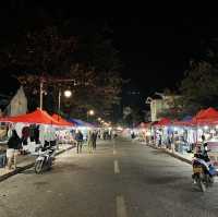 ตลาดกลางคืน หลวงพระบาง