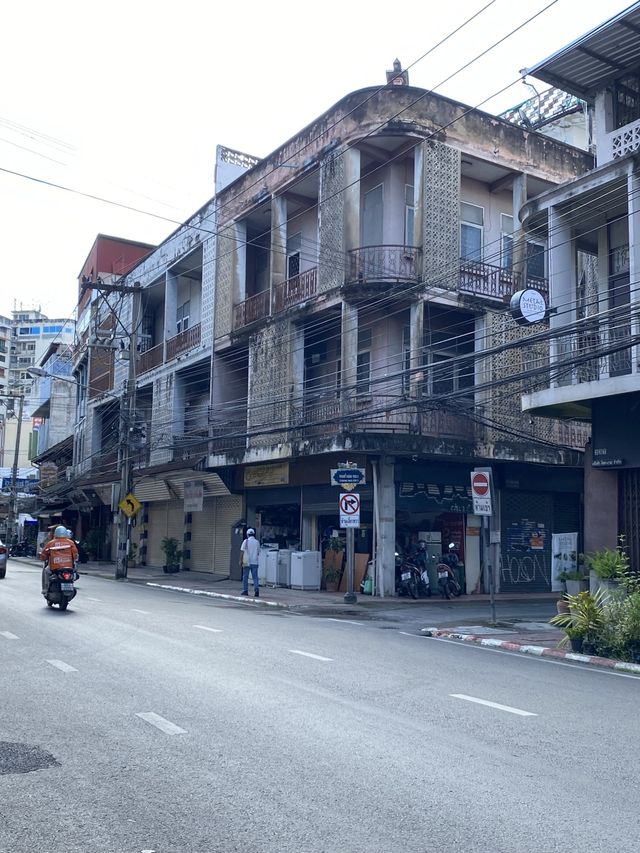 ถนนช้างม่อยเชียงใหม่