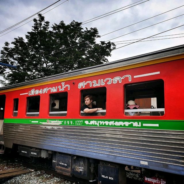 __🚂__สถานีรถไฟแม่กลอง__🚂__