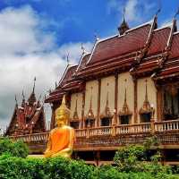 วัดบ้านไร่ วิหารเทพวิทยาคม ( วัดหลวงพ่อคูณ )