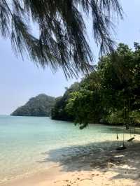 เกาะง่าม น้ำใสกริ๊ง เหมือนทะเลอันดามัน 
