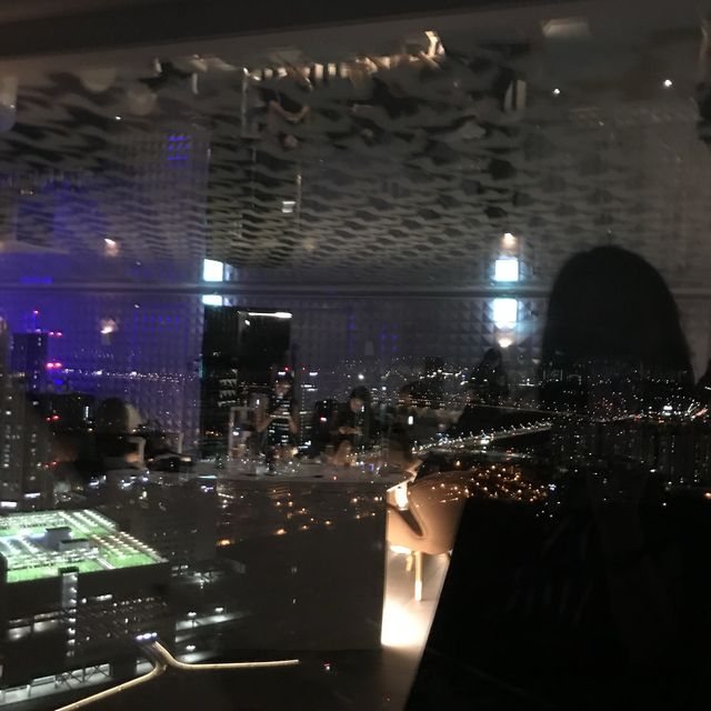 호텔 꼭대기층에 이런 곳이?! 노보텔 앰배서더 서울 용산