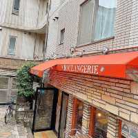 参宮橋　早朝から出来立てパンが食べられる《ラ・セゾン》