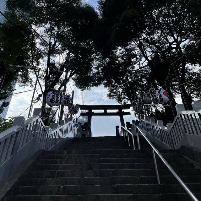 【東京都】東京タワーのお膝元にある西久保八幡神社