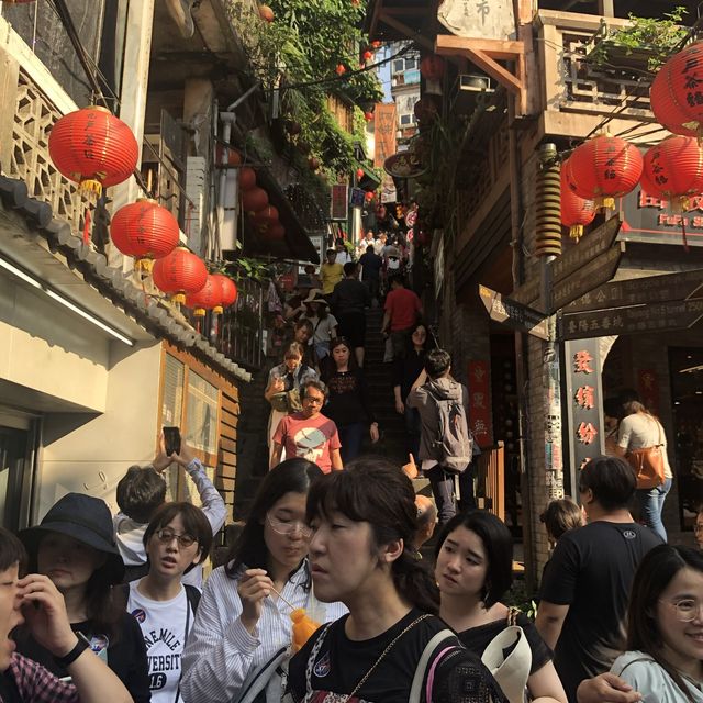 Exploring Jiufen