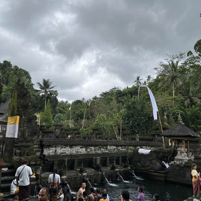 Bali’s Holy Spring in Tirta Empul Temple