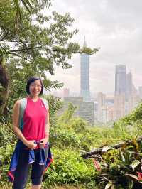 Hiking up Elephant Mountain 