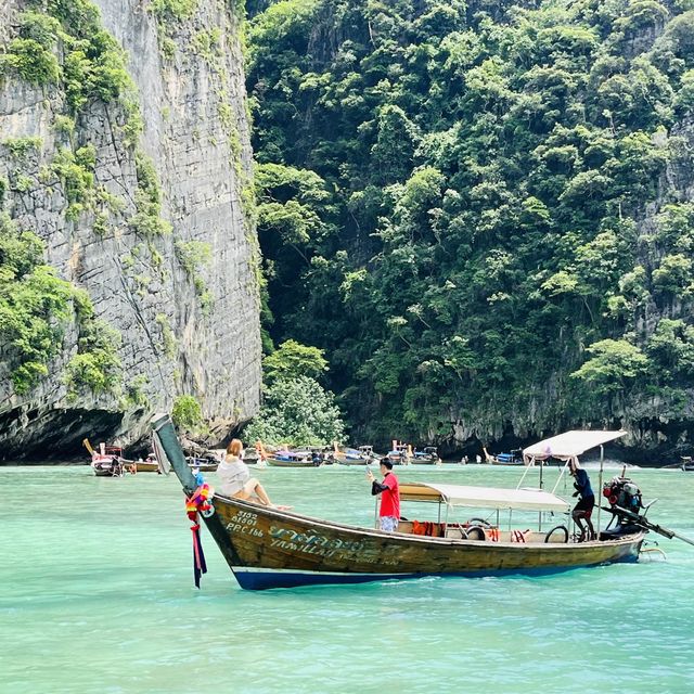 Phi Phi Island : Thailand