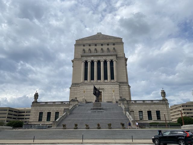 Indianapolis War Museum Memorial 