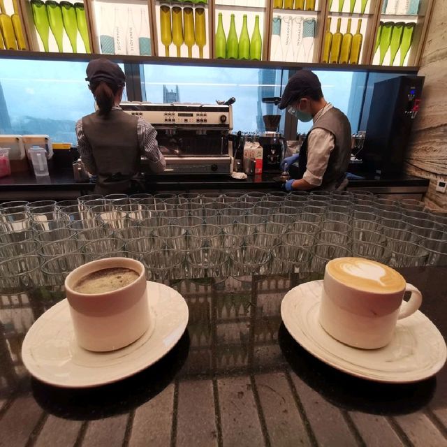 信義區的空中餐廳「饗饗攻略介紹」……吃的舒服又能靜靜欣賞101美景……