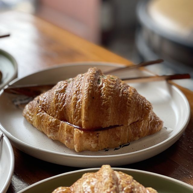 คนรักครัวซองท์ ต้อง F E B B หนองบัว จันทบุรี 🥐