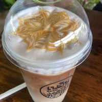 เพลิน Zaab Cafe ชิคๆ