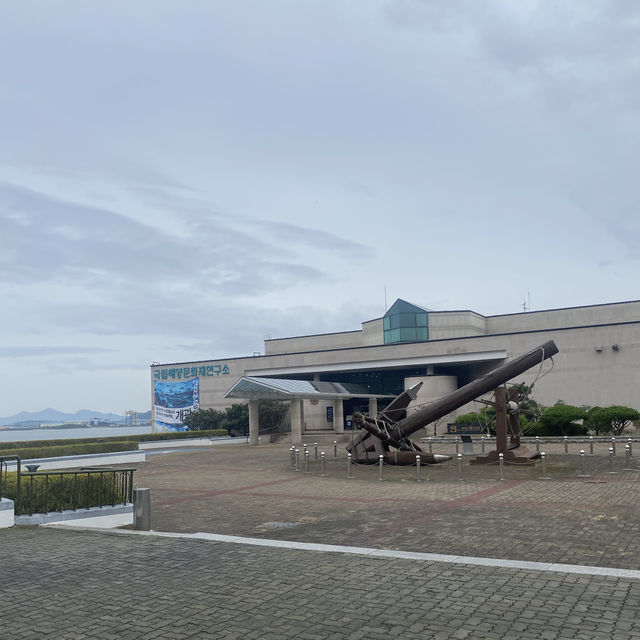 Maritime museoum tour in autumn