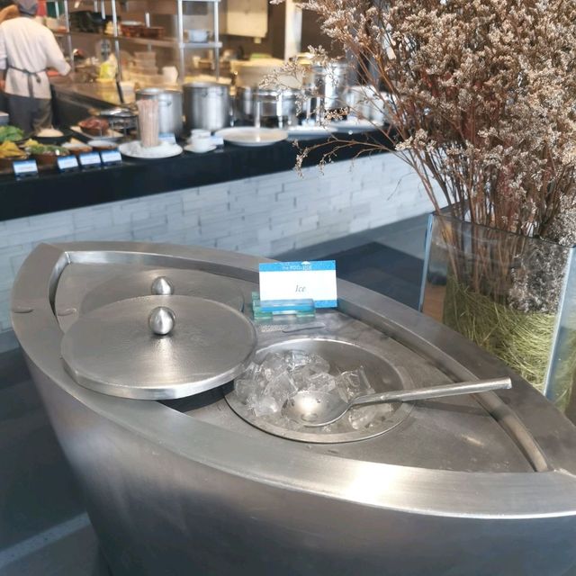 Breakfast at Poolside Bar & Restaurant
