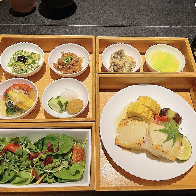大手町　《星のや東京》