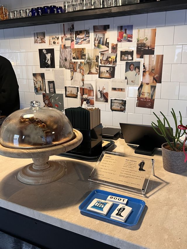 韓国/ソウル【延南洞】可愛いパリのBoot Cafeが延南洞に新オープン💙