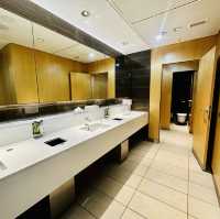 SUITE DREAMS - Air Canada Maple Leaf Lounge 