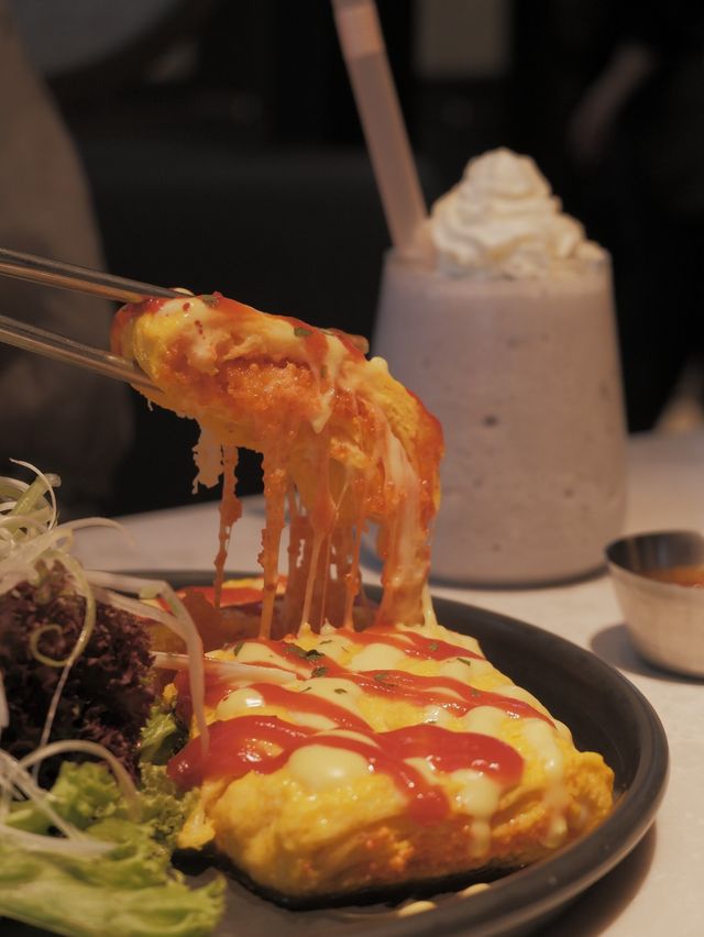 寶藍色新分店，環境更美和有庭園氣息