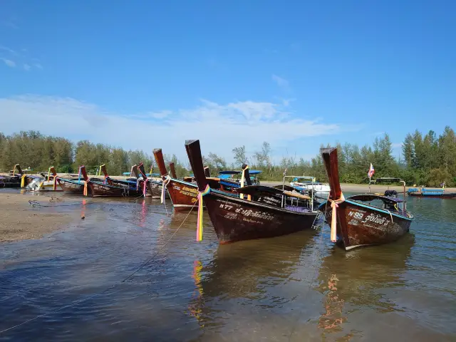 ท่าเรือ นพรัตน์ ทัวร์ 4 เกาะ