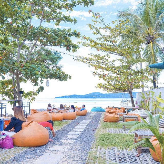 Hugo Hub Phuket เป็นร้าน สไตล์ funky bali style 