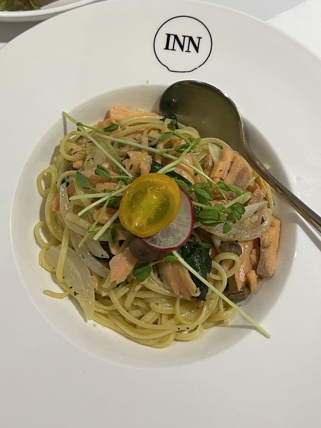 荔枝角工廈美食 INN