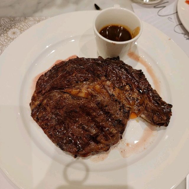 非常抵食的宫廷式酒店半自助式晚餐👍😋