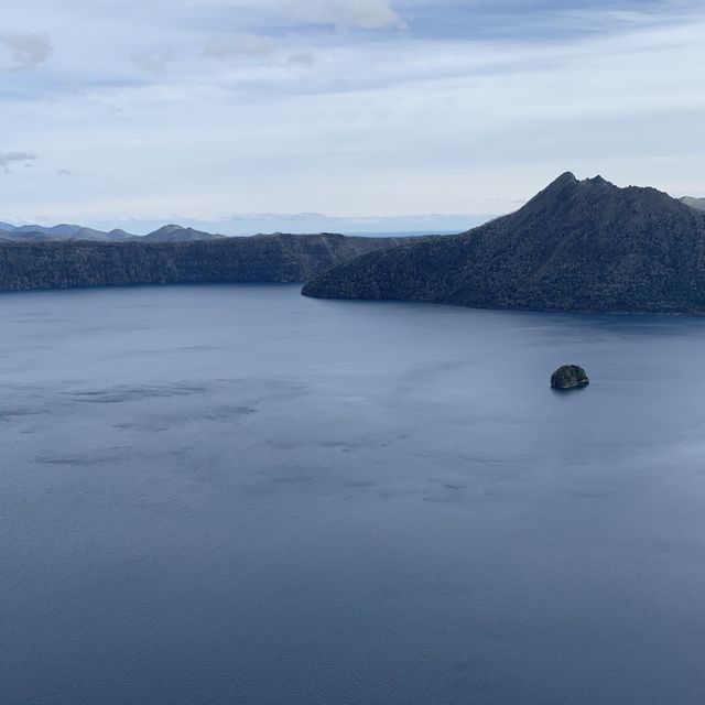 日本一の透明度😃摩周湖ブルーも秋景色