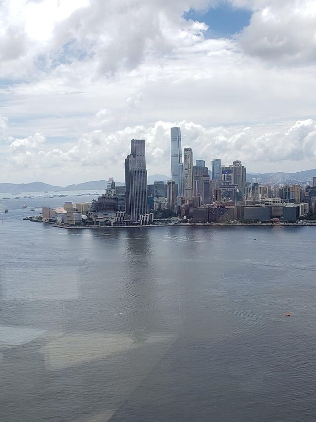圓形大浴缸 ｜ 超靚海景 ｜ 生日送蛋糕 ｜ 港島海逸君綽酒店
